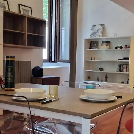 Joivy Studio Near Porta Romana Apartment *